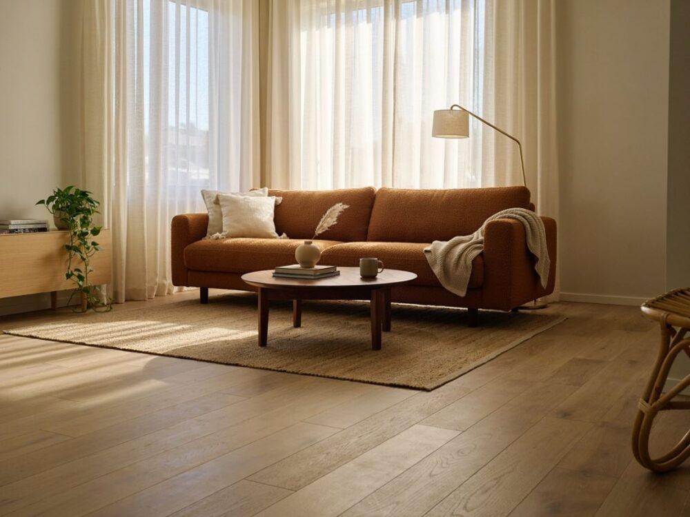 brązowo kremowy salon